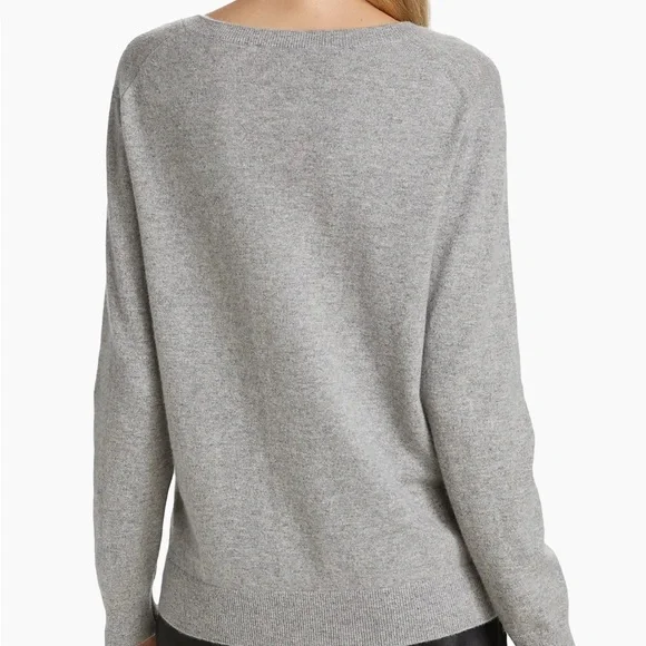 Vince Weekend V-Neck Cashmere Sweater